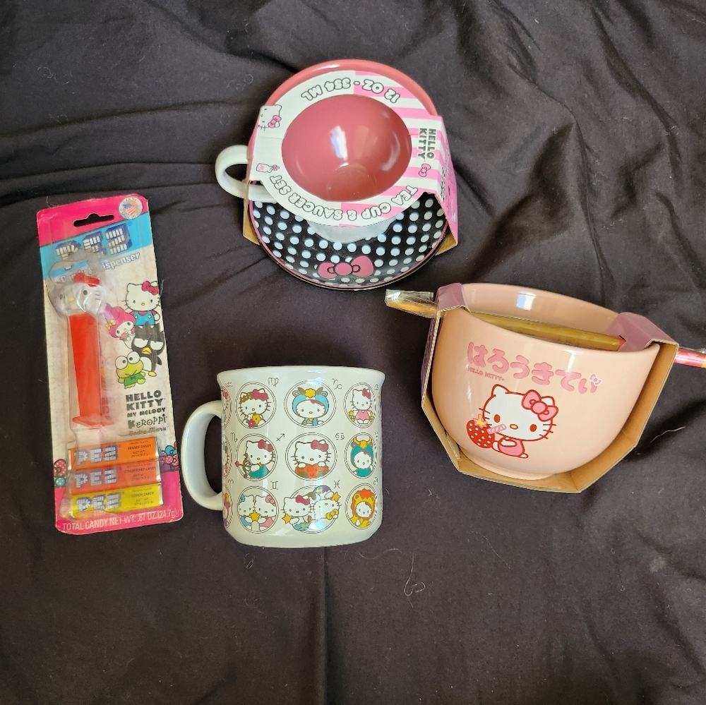 Hello Kitty dishes